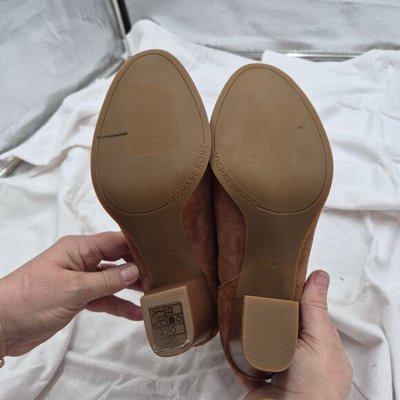 NEW MICHAEL Michael Kors Lottie Suede Ankle Boots brown size 9.5 - Picture 5 of 5